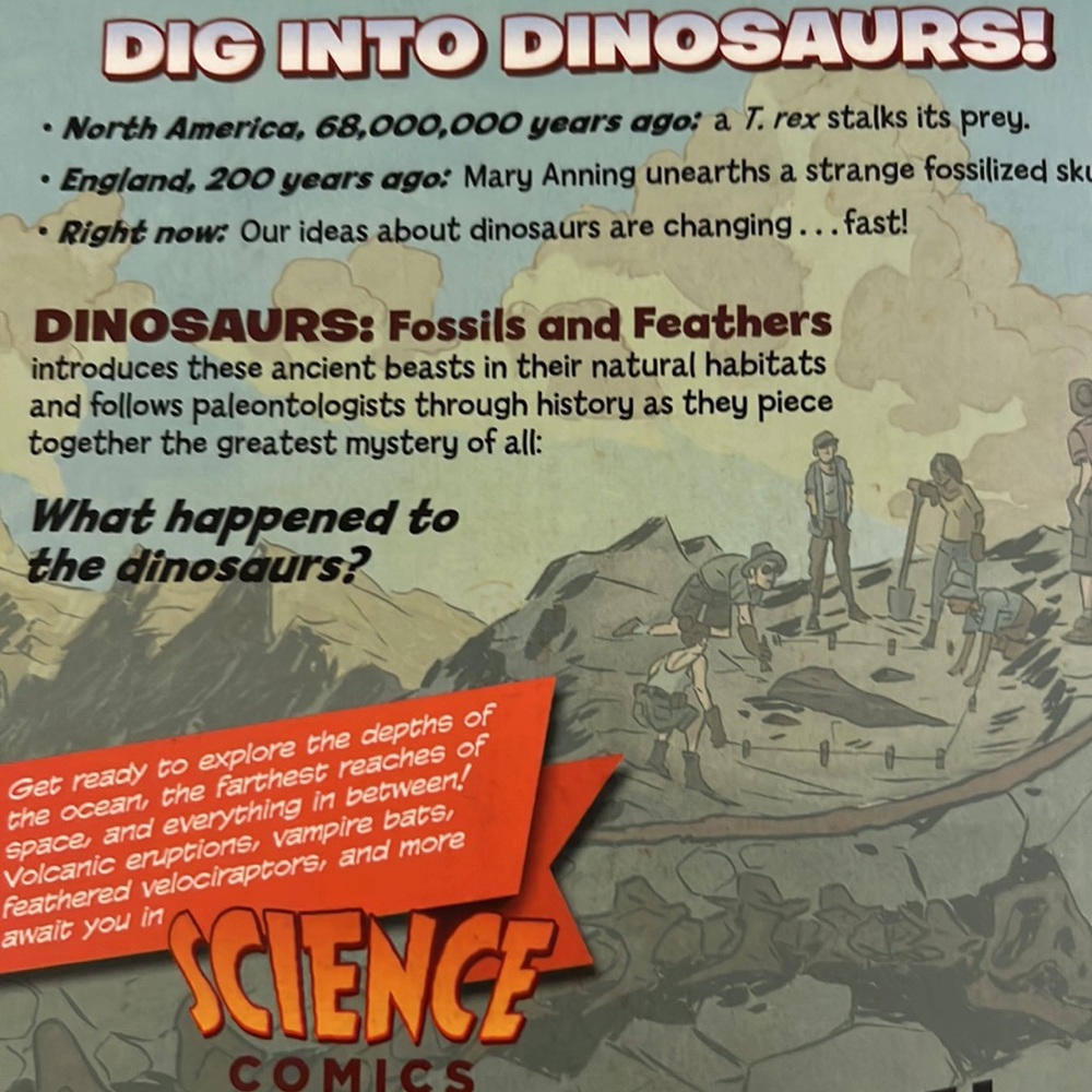 Science Comics 2 Book Bundle - Picture 12 of 16